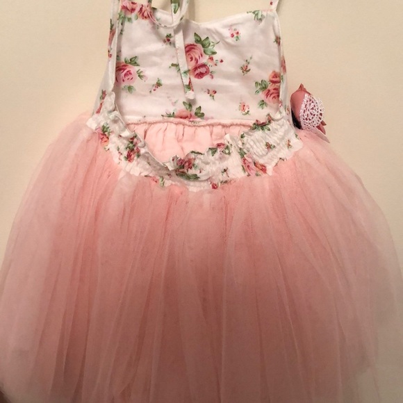 Flower dress - Picture 3 of 3